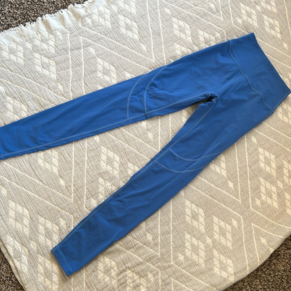 COPY - 🎉Buff Bunny Leggings - Picture 3 of 4